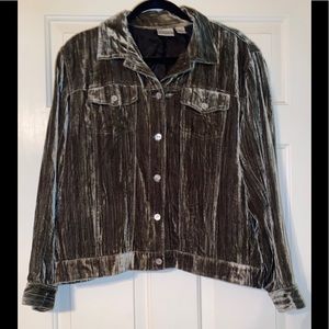 NWOT CHICO’S Olive Green Velvet Jacket/Top  Size 2
